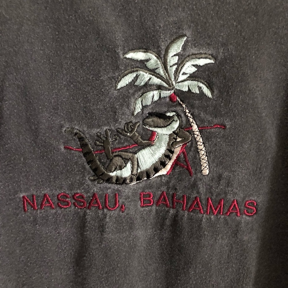 Bahamas tee shirt alligator palm tree embroidered Nassau DK Embroidry Vintage - Picture 3 of 7